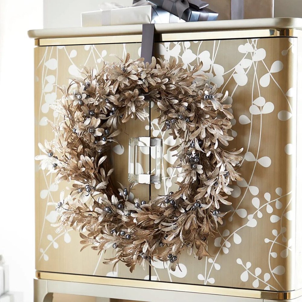 Jim Marvin Pearly Mistletoe Christmas Wreath